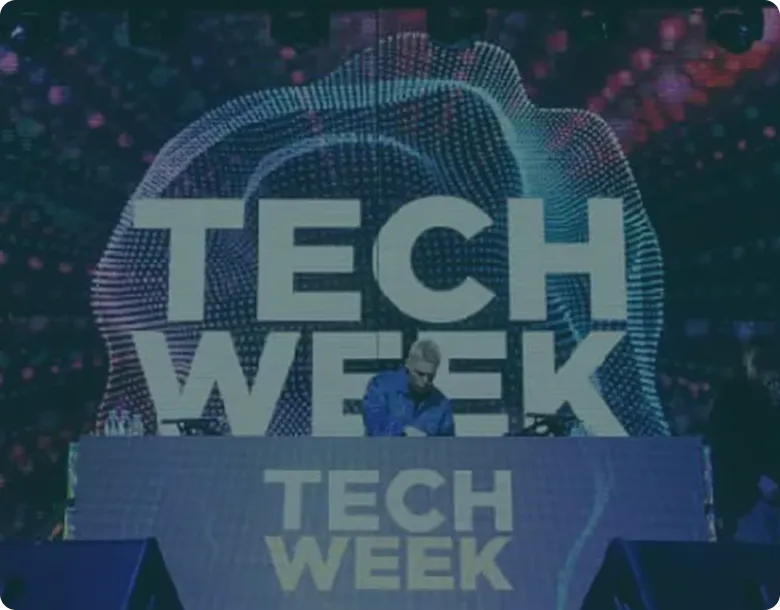 Промолитика на Tech Week 2025: как мы показали бизнес будущего с ИИ